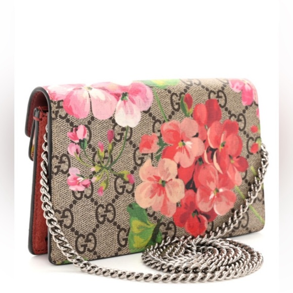 🌸GUCCI DIONYSUS BLOOMS🌸 SUPER MINI BAG! like new
condition! Full inclusion! - Picture 3 of 10
